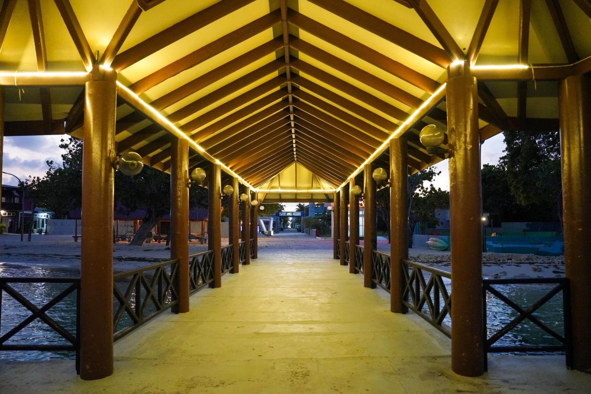 Hotel Sun & Surf Thulusdhoo Zewnętrze zdjęcie